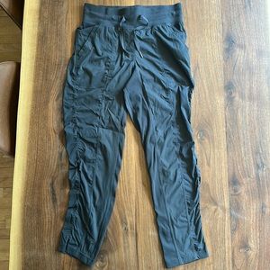 Lululemon pants